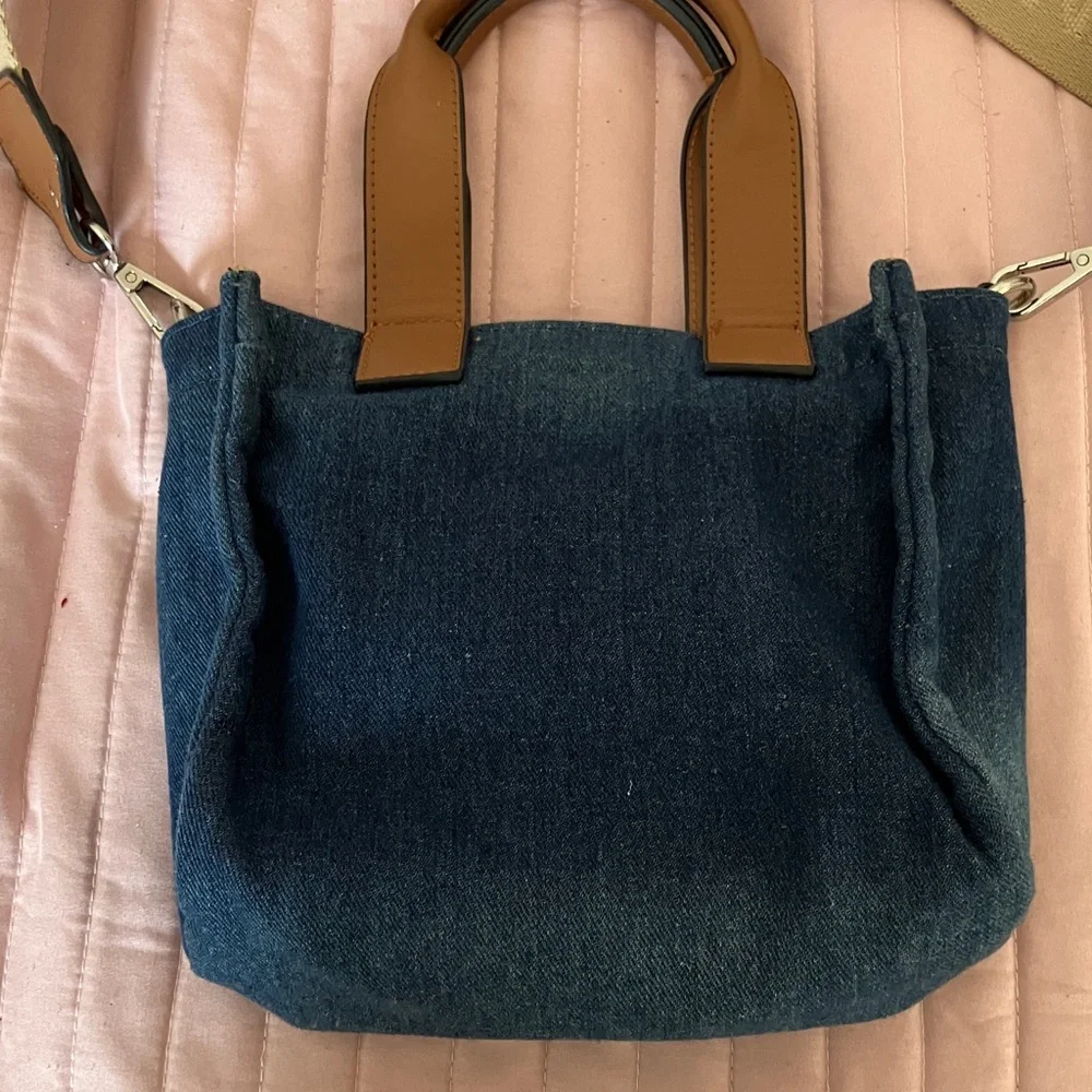 True Religion Logo Patch Denim Crossbody Bag Tote w pocket VGUC fall bag